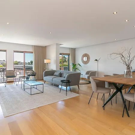 아파트 Spacious And Chic With Lisbon, Sintra, Or Beach At 15 Min! 아마도라