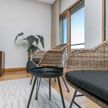 Spacious And Chic With Lisbon, Sintra, Or Beach At 15 Min! 아마도라