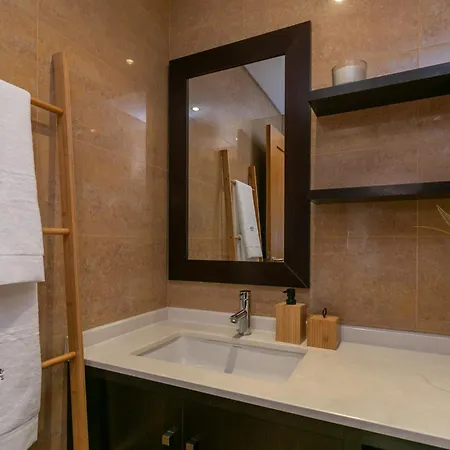 Spacious And Chic With Lisbon, Sintra, Or Beach At 15 Min! * 아마도라