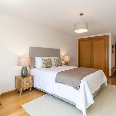 아파트 Spacious And Chic With Lisbon, Sintra, Or Beach At 15 Min! *